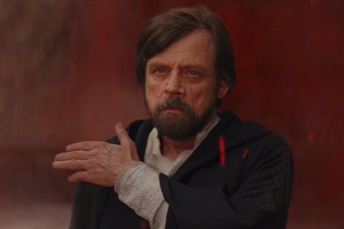 Mark Hamill como Luke Skywalker