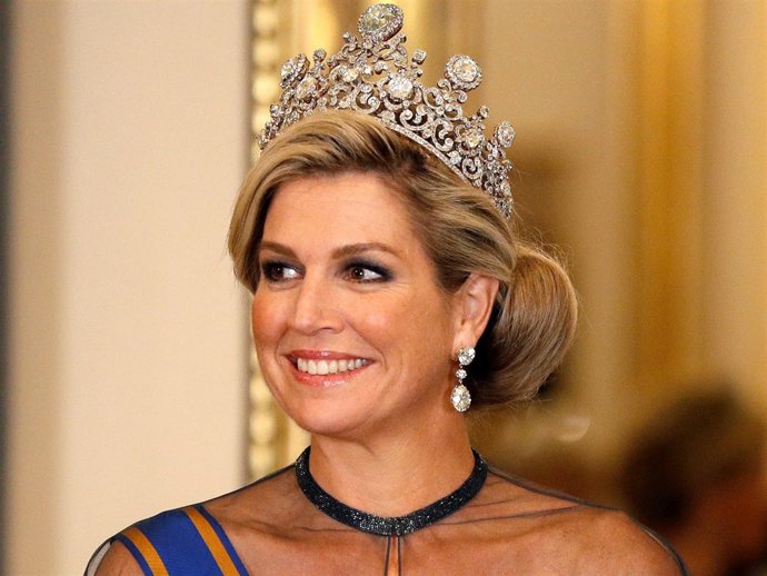 Máxima de Holanda deslumbra en su encuentro con Isabel II