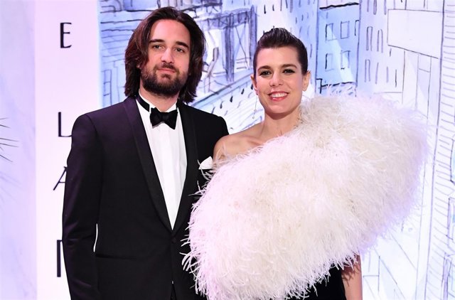 CARLOTA CASIRAGHI Y DIMITRI RASSAM