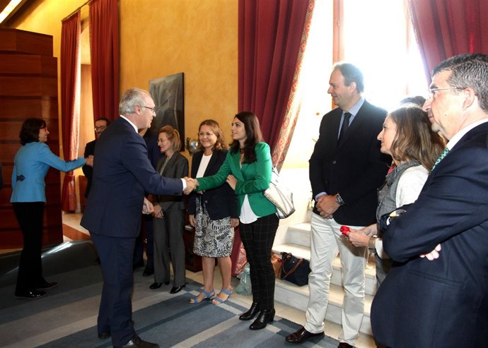 Durán saluda a jueces y magistrados