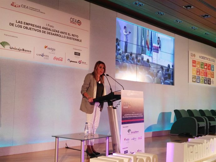 Susana Díaz en un encuentro de la CEA en Málaga