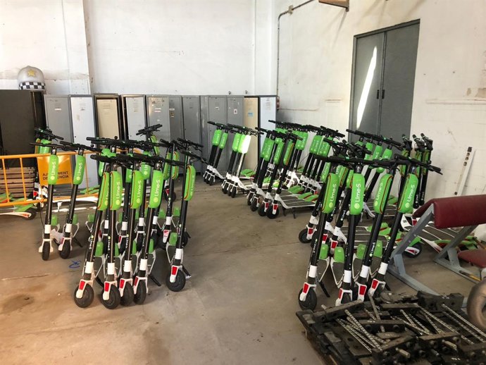 Patinetes de LIME en València