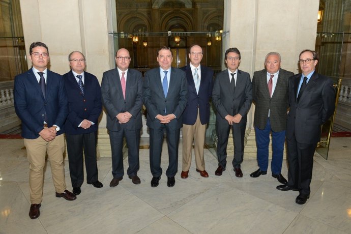El ministro Planas con representantes de Asaja Córdoba