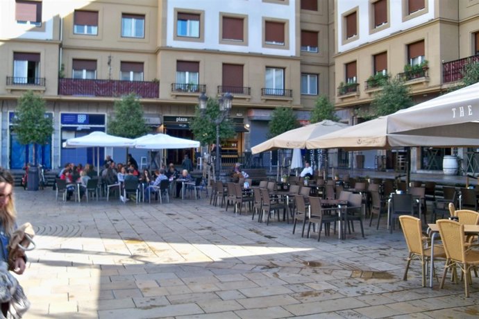 Bares en plaza Unamuno