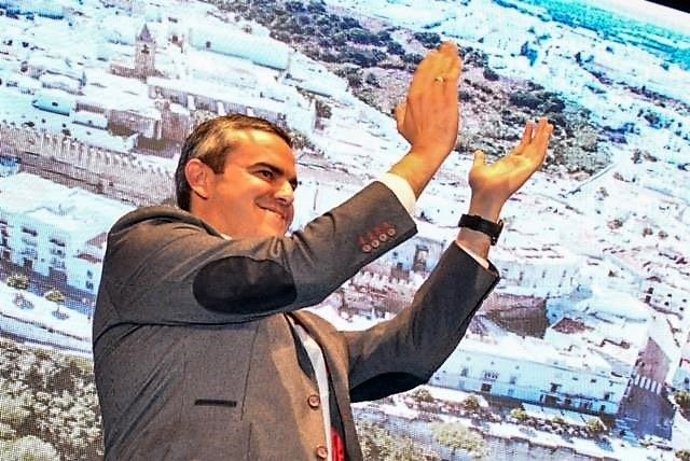 José Ortiz, alcalde de Vejer