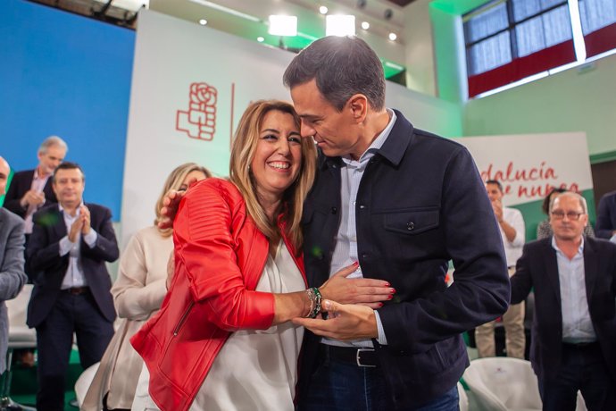 el secretario general del PSOE Pedro Sánchez, y la secretaria general del PSOE-A