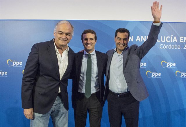 Pablo Casado, Juanma Moreno y Esteban González Pons