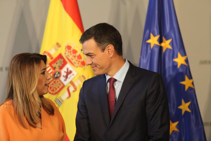 Pedro Sánchez y Susana Díaz se reúnen tras la reunión del Consejo de Ministros c