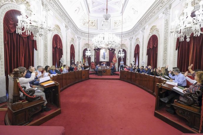 Pleno ordinario de octubre de 2018 del Ayuntamiento de Cádiz