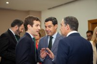 Casado apela al "voto útil" para lograr mayoría suficiente en Andalucía, que no merece la "poca vergüenza" del PSOE