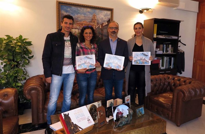 Los jóvenes que darán la vuelta al mundo recibidos Ayuntamiento