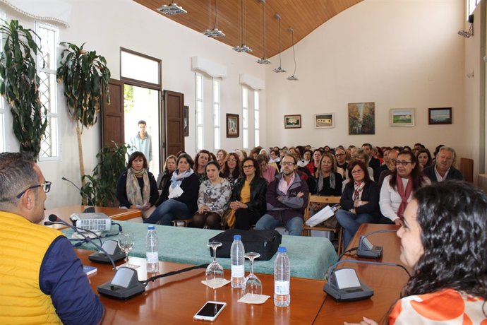 Lectores en el encuentro de La Redondela