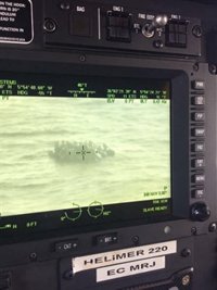 Trasladan a Barbate (Cádiz) a 80 personas rescatadas de una patera