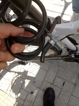 Candado fracturado bicicleta robo salida instituto bici