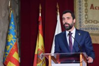 Torrent pide "sumar fuerzas" en su visita a la Comunidad Valenciana