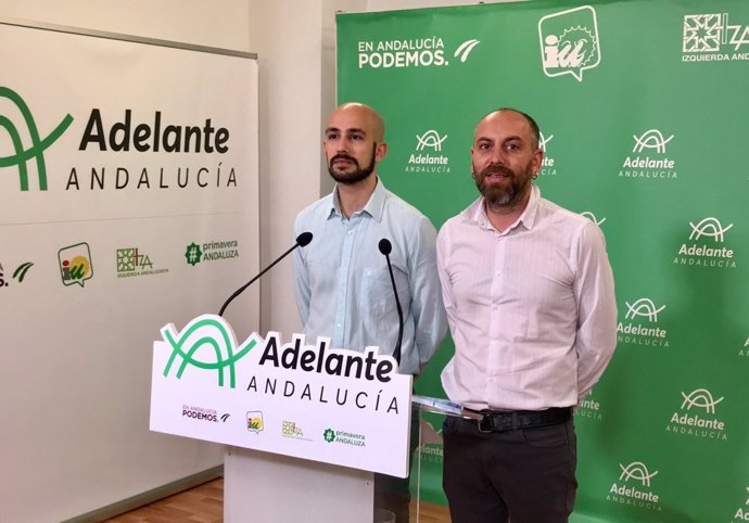 Pablo Pérez Ganfornina y Ernesto Alba, en rueda de prensa