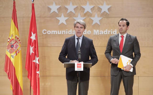 El presidente regional, Ángel Garrido, con el líder de Cs Madrid Ignacio Aguado