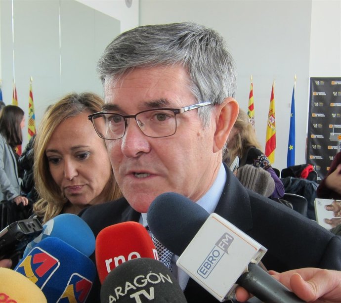 El consejero de Presidencia de Aragón, Vicente Guillén