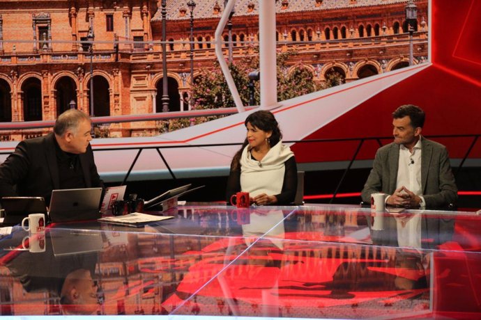 Teresa Rodríguez y Antonio Maíllo durante la entrevista en Al Rojo Vivo