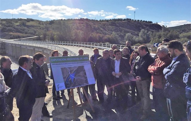 Puesta en servicio del nuevo acceso a Campillo del Río sobre el río Guadalquivir