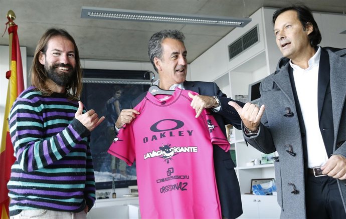 Martín con la camiseta del evento 'La Vaca Gigante'