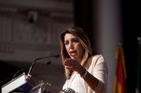 Susana Díaz lamenta la "escalada de insultos" e insiste en que Andalucía merece una campaña "limpia y en positivo"