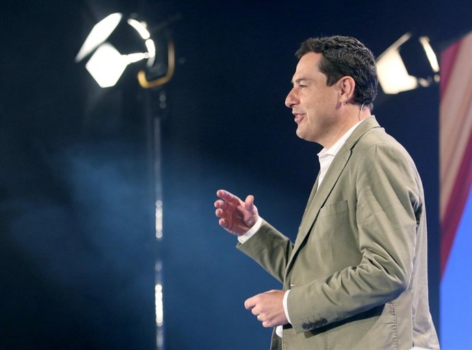 El presidente del PP-A, Juanma Moreno, en la Interparlamentaria del PP