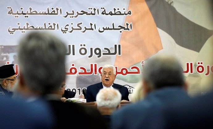 Presidente de Autoridad Palestina, Mahmud Abbas, ante Consejo Central de la OLP