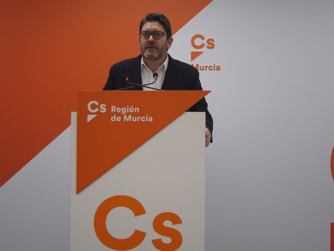 El portavoz regional de Cs, Miguel Sánchez        