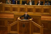 Page pide a Núñez un acuerdo para solicitar una revisión y armonización de los libros de texto a nivel nacional