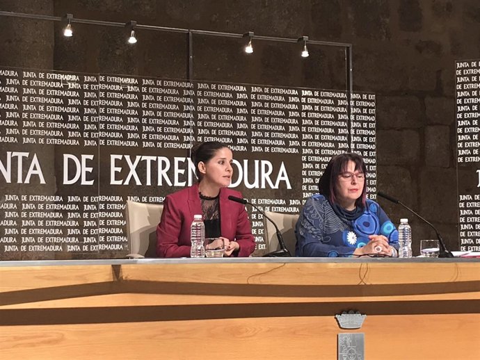 Isabel Gil Rosiña y Begoña García Bernal