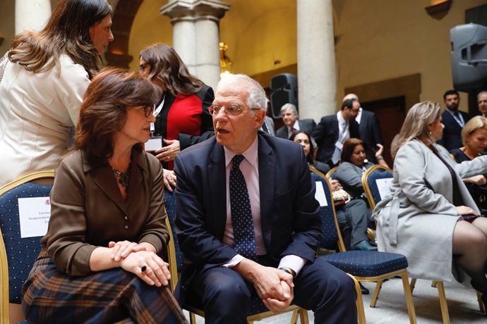 Carmen Calvo inaugura una jornada per a l'apoderament de les dones