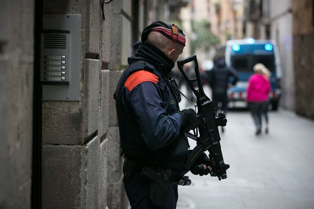 Escorcoll dels narcopisos a Ciutat Vella, Barcelona