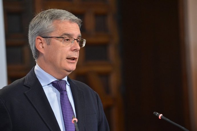 El portavoz del Gobierno andaluz, Juan Carlos Blanco, en rueda de prensa