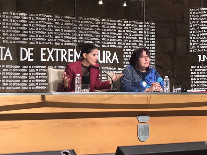 Isabel Gil Rosiña y Begoña García Bernal