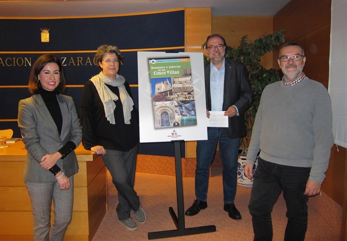 Ladrero, Menjón, Fuster y Cabello han presentado esta nueva guía turística