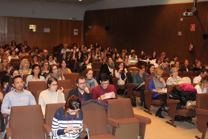 Sistentes al curso sobre el tratamiento del delirio de pacientes
