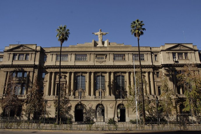Universidad Católica de Santiago de Chile.