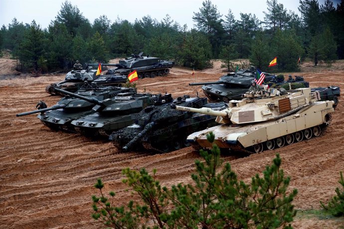 Tanques de la OTAN en Adazi, Letonia