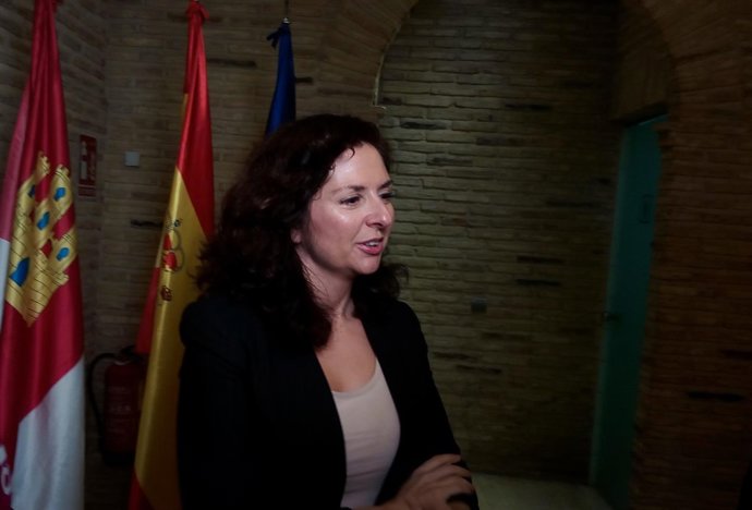 Orlena de Miguel, Cs