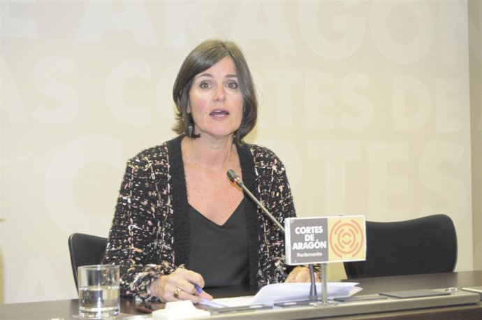 Elena Allué, diputada del PAR