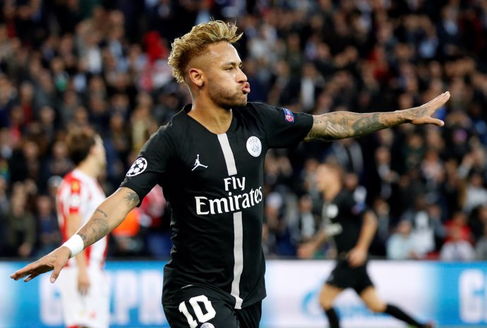 Neymar Junior celebra un gol con el PSG