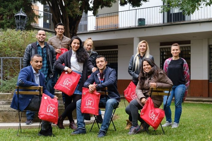 Recepción a los alumnos beneficiarios de las becas