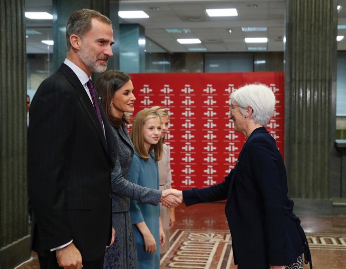 El Rey Felipe VI y la Princesa de Asturias inician la lectura de la Constitución