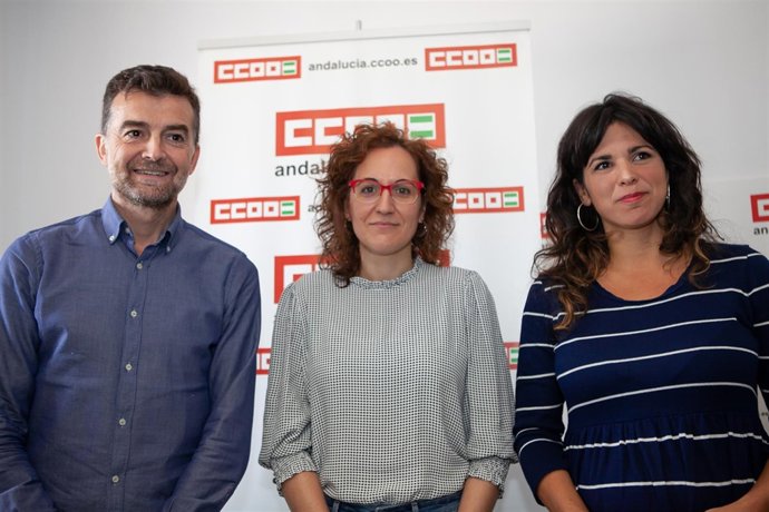 Maíllo, López y Rodríguez atienden a los medios tras reunirse en la sede de CCOO
