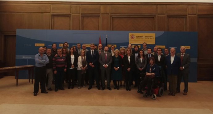 Firma del convenio de rehabilitación de viviendas en 19 municipios de la región