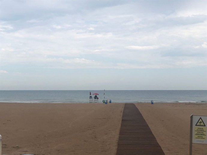 Imagen de archivo de una playa valenciana