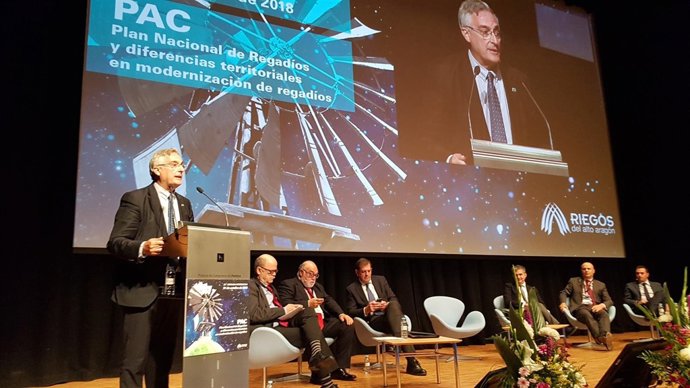 Olona ha participado en esta jornada sobre la PAC en Huesca