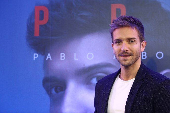 Pablo Alborán presenta su nuevo disco Prometo