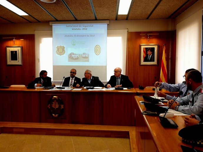 El conseller Miquel Buch en la Junta Local de Seguretat d'Altafulla